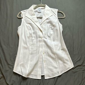 LIKE NEW: Classic White Brooks Brother fitted cotton sleeveless dress shirt